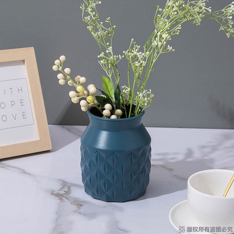 Nordic Plastic Imitation Glaze Vase Anti-ceramic Face Vase Modern Minimalist Abstract Flower Arrangement Home Decoration